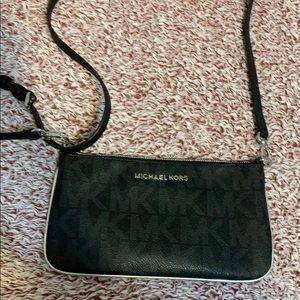 Michael Kors wallet/bag